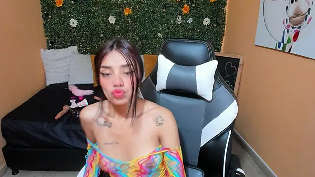 Tiffany sander online show from 12-29-24, 03:33