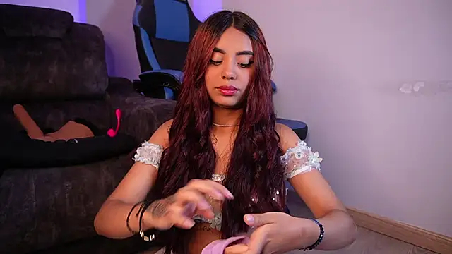 Snapshot of Tiffany_sander chatting on 10-02-25, 04:08 Tiffany sander online show from 10-02-25, 04:08