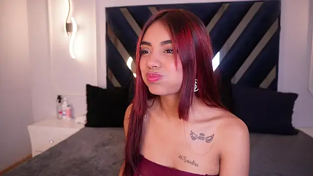 Snapshot of Tiffany_sander chatting on 10-27-25, 04:27 Tiffany sander online show from 10-27-25, 04:27