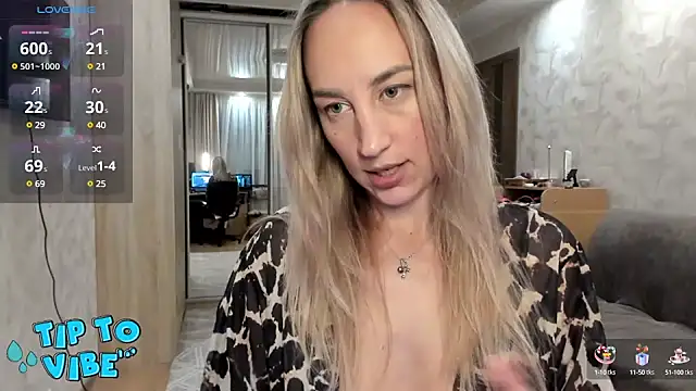 Snapshot of lady_Nati chatting on 02-19-25, 03:27 lady Nati online show from 02-19-25, 03:27