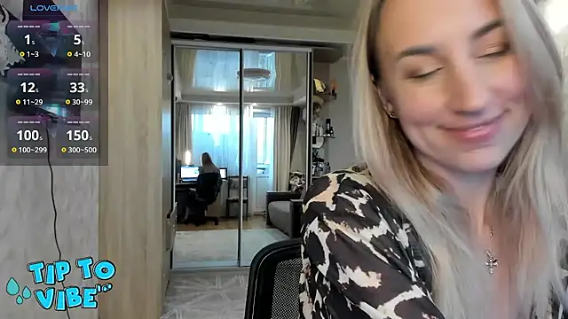 Snapshot of lady_Nati chatting on 03-11-25, 02:51 lady Nati online show from 03-11-25, 02:51
