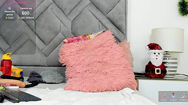 Snapshot of alicee_18 chatting on 11-20-25, 01:55 alicee 18 online show from 11-20-25, 01:55