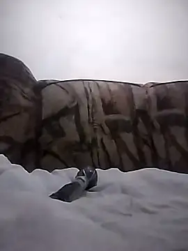 hugecrksam online show from 02-07-26, 09:51