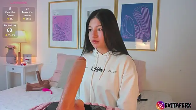 Eva depp online show from 09-26-25, 11:25