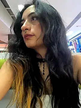 Lila Desiree online show from 02-21-25, 01:00