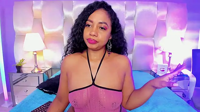 Snapshot of Kamila-Kane chatting on 03-21-25, 11:12 Kamila-Kane online show from 03-21-25, 11:12