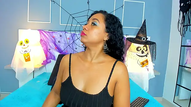 Snapshot of Kamila-Kane chatting on 10-25-25, 10:59 Kamila-Kane online show from 10-25-25, 10:59