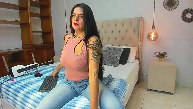 scarleett brown  online show from 01-31-25, 07:08