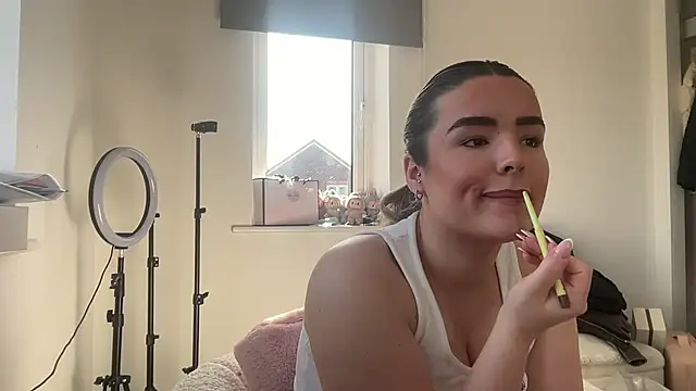 maisiesmithx online show from 03-21-26, 01:05