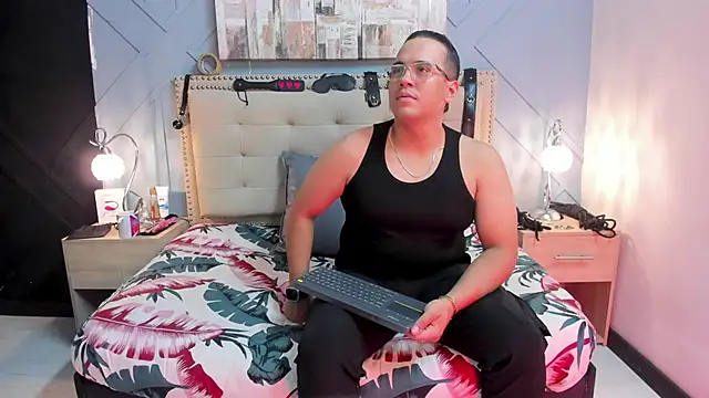 Vale n Matt online show from 12-12-24, 03:10