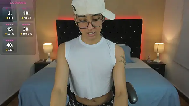 Dark hairy  online show from 01-04-25, 02:46
