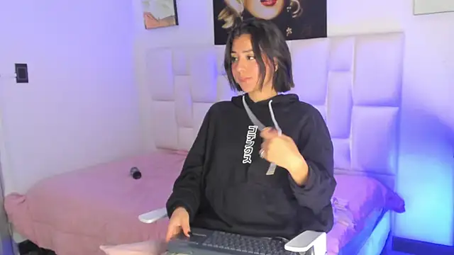 Antonella Fontanna online show from 01-25-25, 08:10