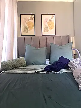 Zee Online online show from 11-13-25, 09:30