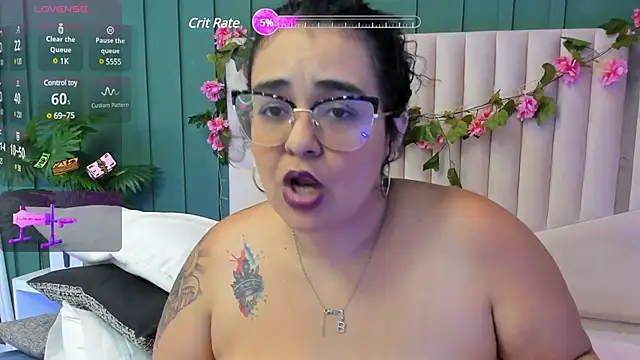 Reginavegaa online show from 01-24-25, 02:51