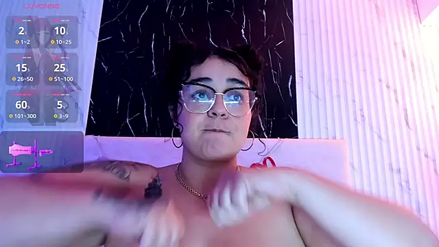 Reginavegaa online show from 02-22-25, 05:57