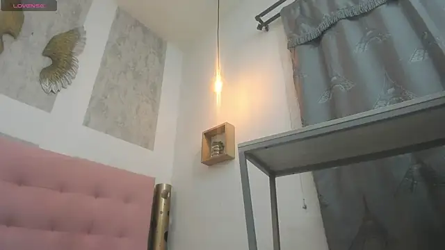 zhamira 21 online show from 09-11-25, 08:42