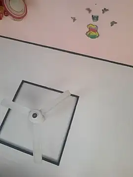 Snapshot of SuranSexy33 chatting on 03-22-26, 03:43 SuranSexy33 online show from 03-22-26, 03:43