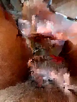 Snapshot of SuranSexy33 chatting on 03-26-26, 07:47 SuranSexy33 online show from 03-26-26, 07:47