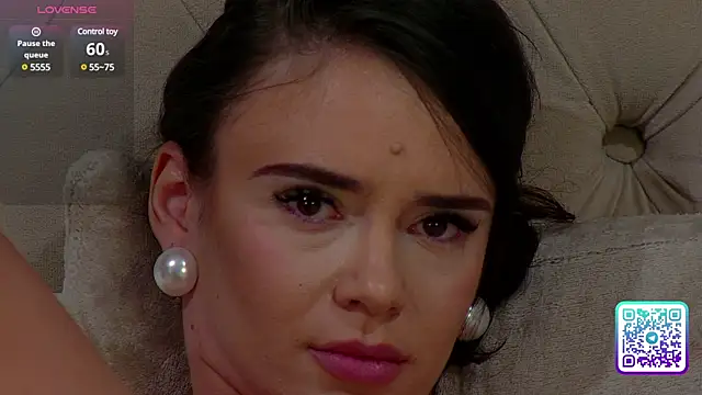 KateReevah online show from 03-18-25, 01:21