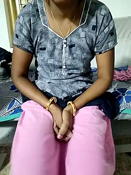 Snapshot of savixxx chatting on 12-10-24, 05:28 savixxx online show from 12-10-24, 05:28