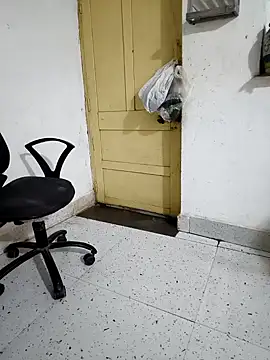 Snapshot of savixxx chatting on 12-26-24, 09:11 savixxx online show from 12-26-24, 09:11