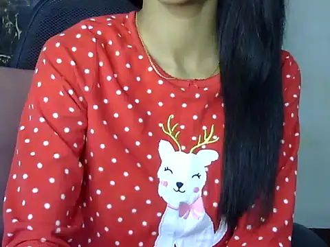 Snapshot of MAAYRA_09 chatting on 01-31-25, 05:10 MAAYRA 09 online show from 01-31-25, 05:10