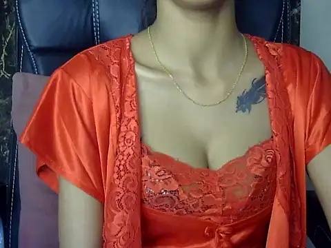 Snapshot of MAAYRA_09 chatting on 02-16-25, 08:11 MAAYRA 09 online show from 02-16-25, 08:11