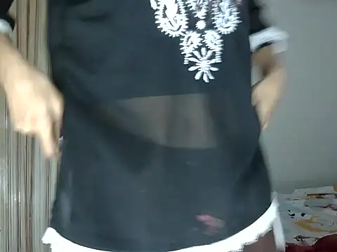 Snapshot of MAAYRA_09 chatting on 09-21-25, 03:41 MAAYRA 09 online show from 09-21-25, 03:41