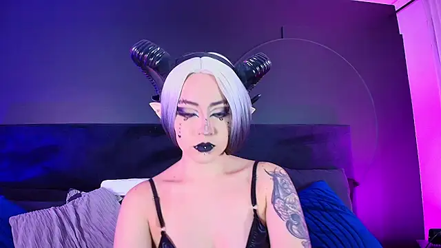 Aylen darkmoor online show from 04-04-26, 07:44