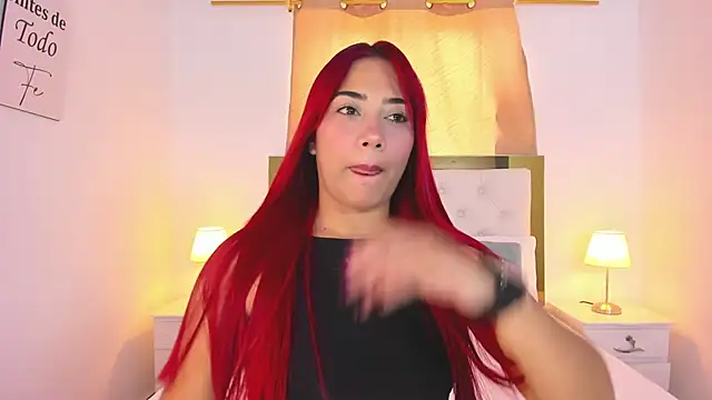 Snapshot of SofiaBosch chatting on 10-17-25, 05:59 SofiaBosch online show from 10-17-25, 05:59