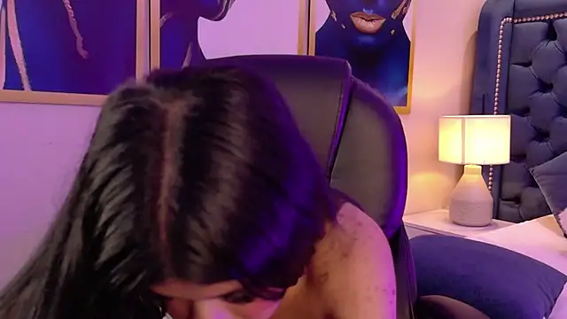 Violet Grace online show from 10-06-25, 06:27