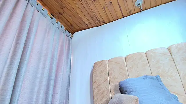 Naia x online show from 03-03-26, 09:42