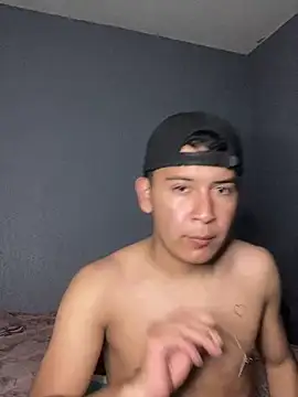 Snapshot of Oscar_Bratz chatting on 02-16-25, 04:53 Oscar Bratz online show from 02-16-25, 04:53