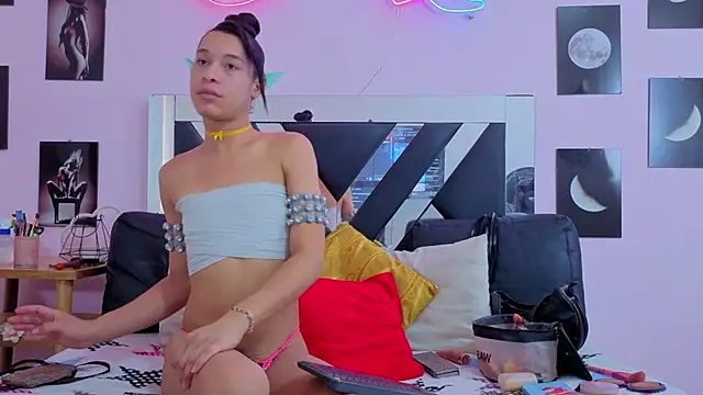 karla bertulucci online show from 09-28-25, 02:22