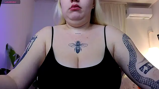 caseyrobbins online show from 10-31-25, 04:24