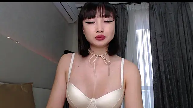 Snapshot of MiaRie chatting on 03-21-26, 03:44 MiaRie online show from 03-21-26, 03:44