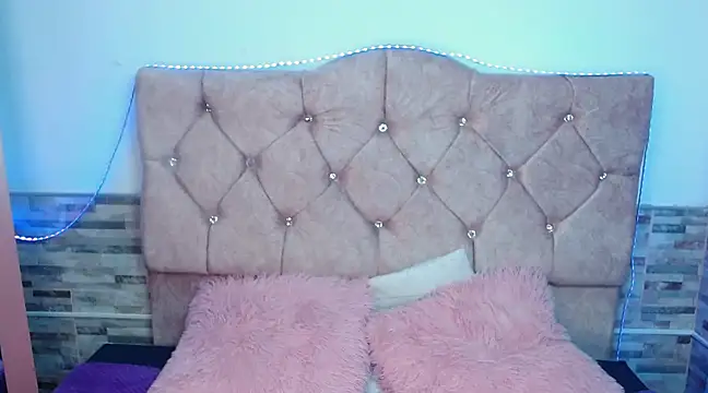 Snapshot of elizabethcooper chatting on 01-14-25, 11:16 elizabethcooper online show from 01-14-25, 11:16