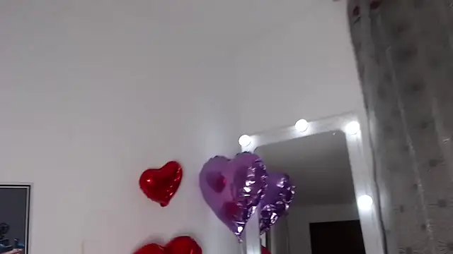 Snapshot of elizabethcooper chatting on 02-15-25, 10:52 elizabethcooper online show from 02-15-25, 10:52