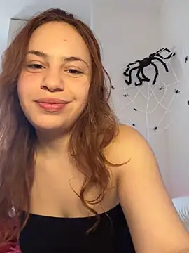 Snapshot of AgnesCampp chatting on 10-17-25, 06:54 AgnesCampp online show from 10-17-25, 06:54