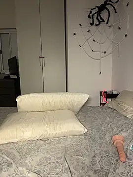 Snapshot of AgnesCampp chatting on 11-05-25, 09:48 AgnesCampp online show from 11-05-25, 09:48