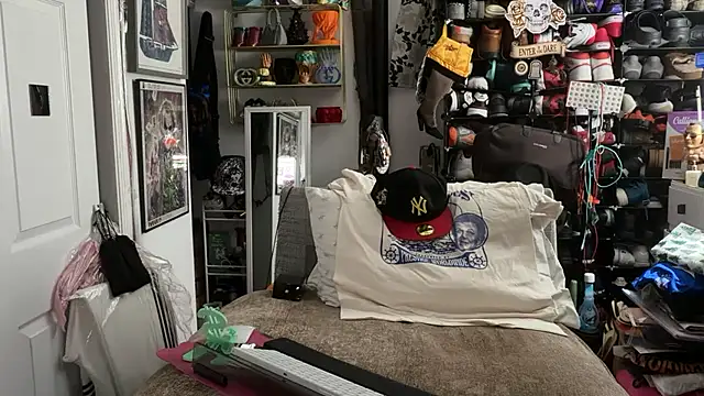 joeytatts66 online show from 02-18-26, 02:51