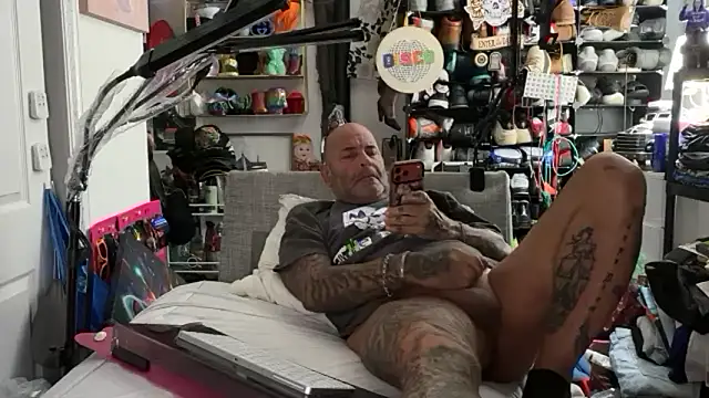 joeytatts66 online show from 06-21-26, 02:36