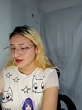 sadnessgyall online show from 03-23-25, 07:31