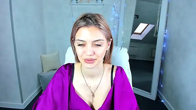 Cherry Price online show from 02-12-25, 03:18