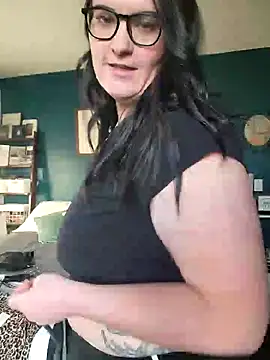 Snapshot of _CumSeeV_ chatting on 12-05-24, 09:50  CumSeeV  online show from 12-05-24, 09:50