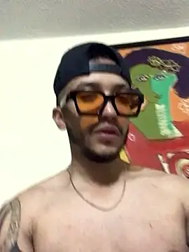 kmilo2405 online show from 01-17-26, 06:29