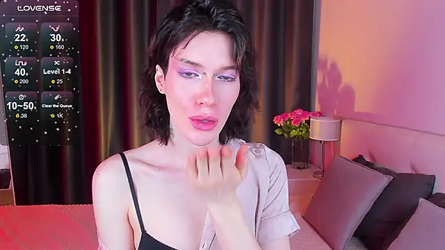 Snapshot of Kolette_Gray chatting on 02-06-25, 10:04 Kolette Gray online show from 02-06-25, 10:04