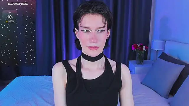 Snapshot of Kolette_Gray chatting on 02-18-25, 04:37 Kolette Gray online show from 02-18-25, 04:37