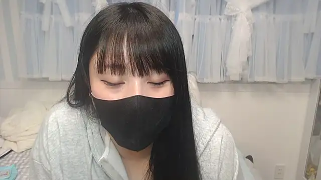 yua0727 online show from 06-06-26, 02:11