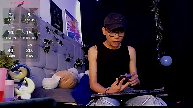 Snapshot of jacks_hotter chatting on 02-13-25, 08:24 jacks hotter online show from 02-13-25, 08:24